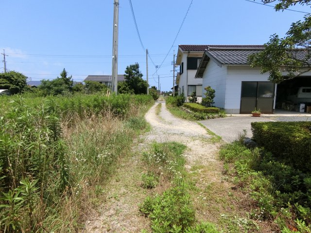 北栄町西園　土地の前面道路含む現地写真