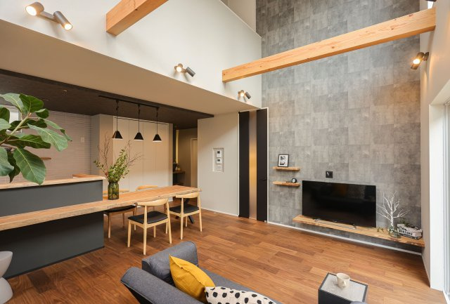 COLORSグリーンヒル瀬田南20区画　大津市神領2丁目のその他|～施工事例～　天然木を使用した家づくりをしております♪