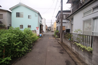 【前面道路含む現地写真】