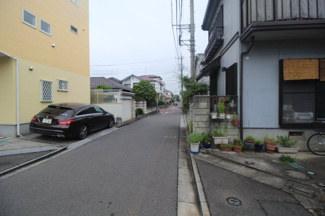 【前面道路含む現地写真】