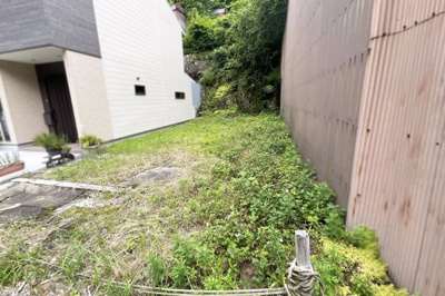 【前面道路含む現地写真】 | 山科区日ノ岡一切経谷町　注文住宅　建築条件なし　土地 |  （株）ゆいホームでは、ご購入・ご売却・住宅ローンなどのあらゆるご相談にお応えします。 もちろん相談は無料です！まずはお気軽にお電話下さい。