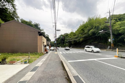 【前面道路含む現地写真】 | 山科区日ノ岡一切経谷町　注文住宅　建築条件なし　土地