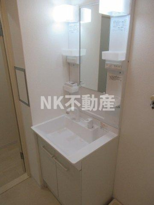 【洗面所】 | デルニエアン（吉田賃貸） | スペースが確保できる洗面所です