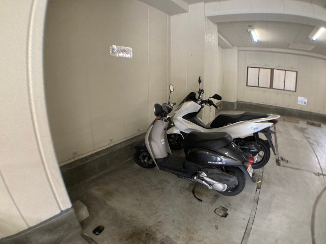 第5泰水堂ビルの駐車場|第5泰水堂ビル