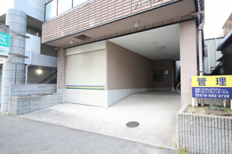 【エントランス】
