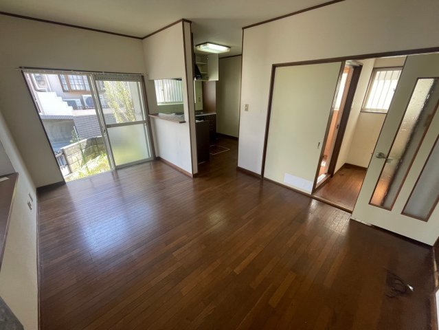 日吉台鎌谷邸の居間・リビング