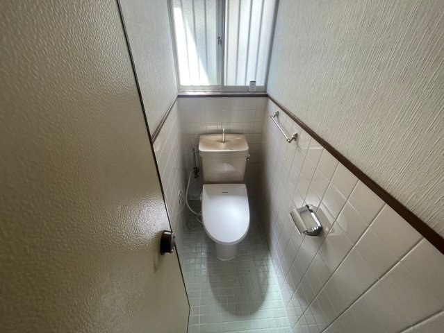 日吉台鎌谷邸のトイレ