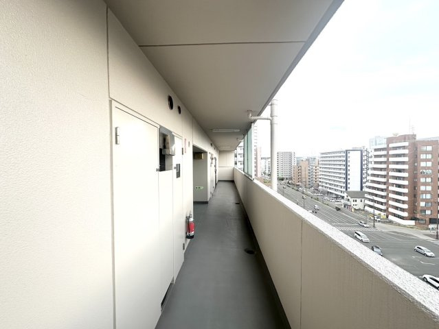 ファミール榴ヶ岡のその他共用部分|住戸階廊下