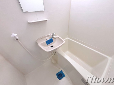 【浴室】 | シュノンソー名古屋 | きれいなお風呂です