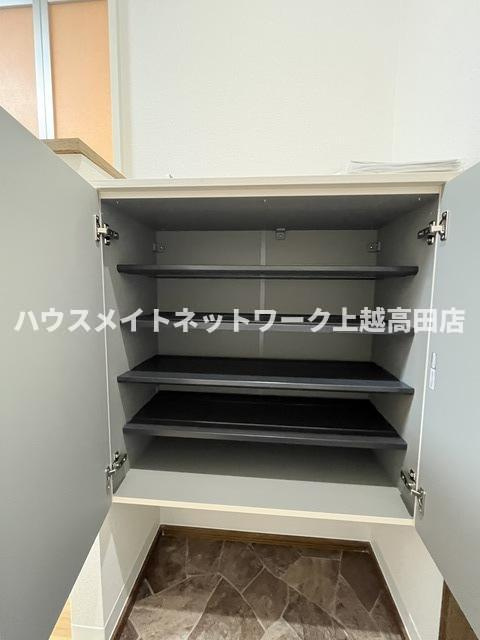 クオリティ五智の設備|シューズボックス
