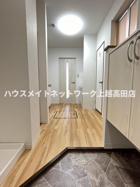 クオリティ五智の玄関|キッチン前