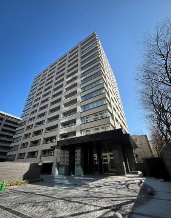 ブランズ四番町の外観