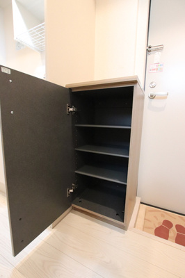 玄関の下駄箱収納♪