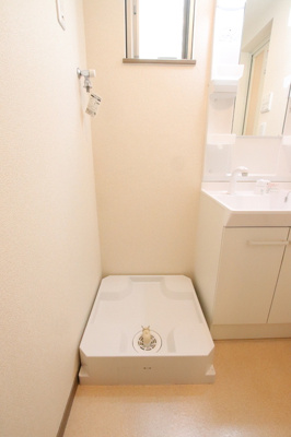 室内洗濯機置き場です♪