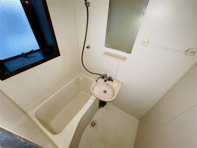 岩井マンションの浴室