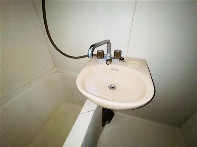 岩井マンションの洗面所