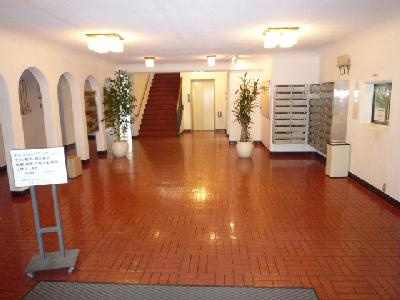 秀和湯島レジデンスのエントランス|エントランス