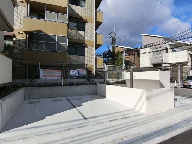 セジュール上穂積の駐車場