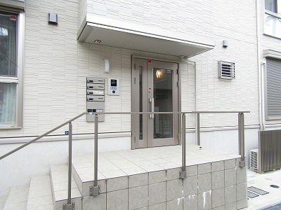 セジュール上穂積のエントランス