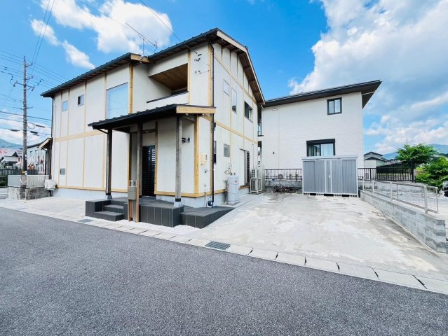 中古戸建　不破郡垂井町　平成29年築の外観