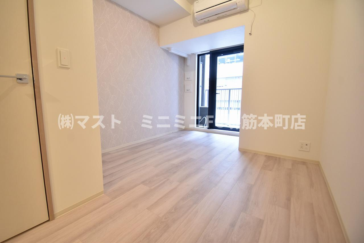 旧プレール・ドゥーク堺筋本町Qの居間・リビング