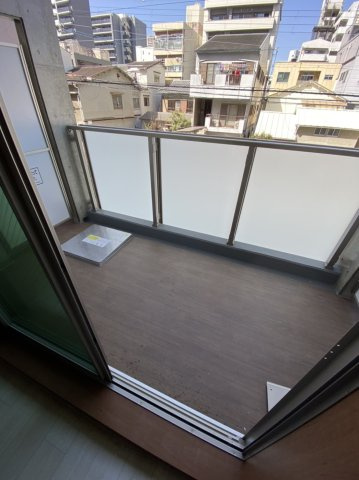 大阪市都島区中野町４丁目の賃貸マンションのバルコニー