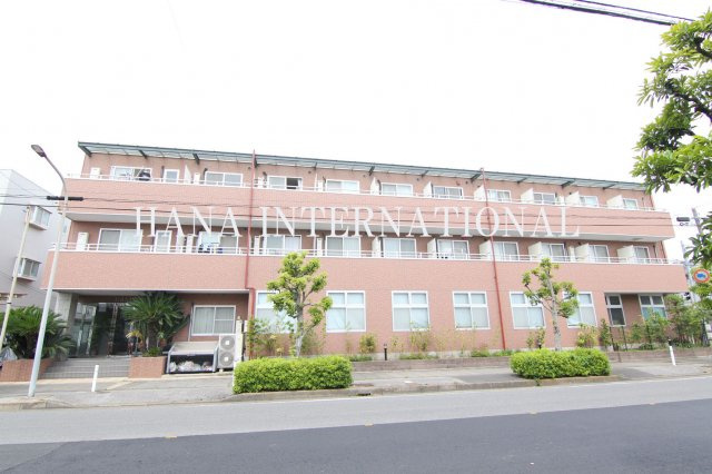 EAST・COURTの外観