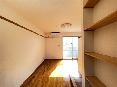  | 朝日ビル | ※室内写真は802号室を参照しています。