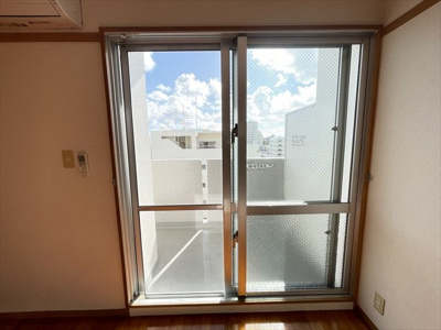 | 朝日ビル | ※室内写真は802号室を参照しています。