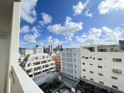  | 朝日ビル | ※室内写真は802号室を参照しています。
