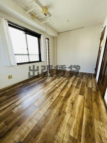 仲介手数料0円！アーバンハイツ中町Ⅱ番館の居間・リビング