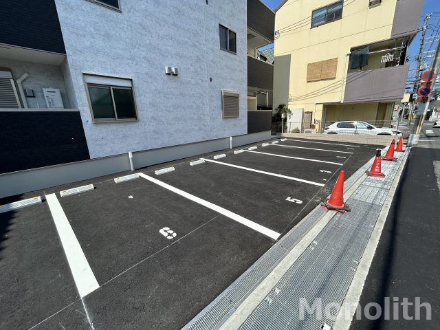 フォルトゥーナ桜の駐車場