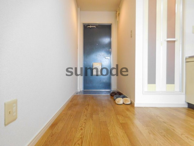 フロンティアハイツFUJIWARAの居間・リビング