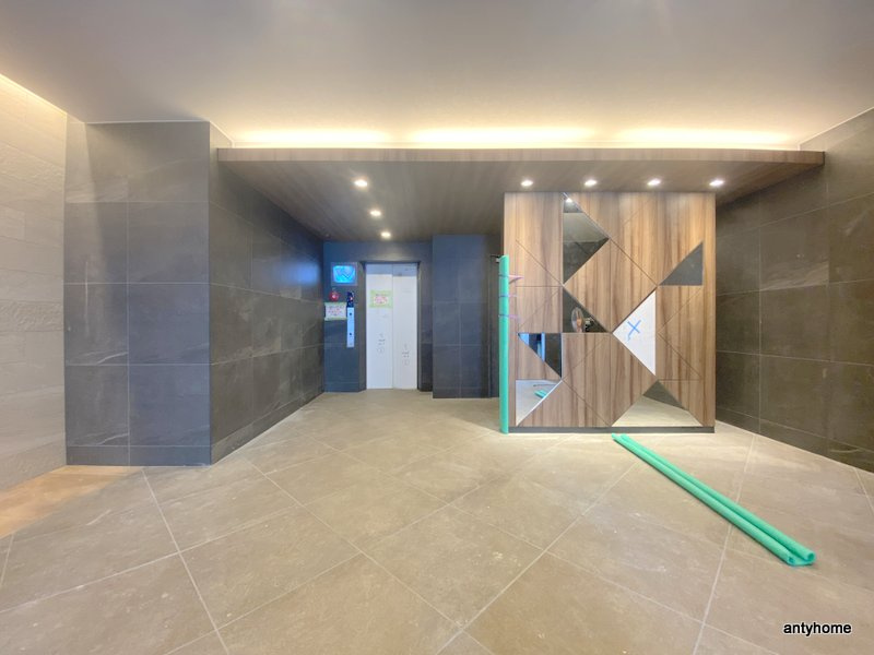 プレサンス朝潮橋ベイ・ブリーズ　仲介手数料無料のロビー