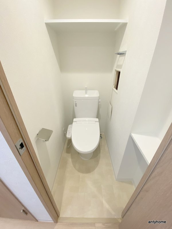 プレサンス朝潮橋ベイ・ブリーズ　仲介手数料無料のトイレ