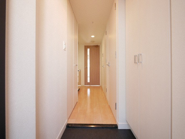 メインステージ新大阪の玄関