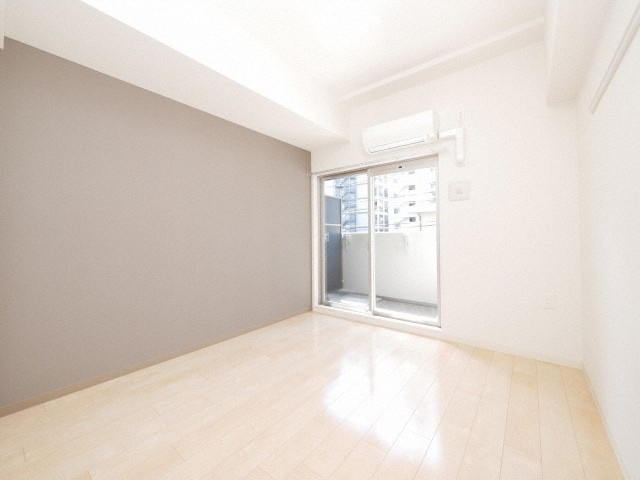 メインステージ新大阪の居間・リビング