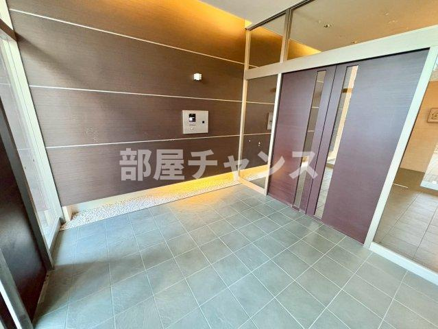 セントレイクセレブ代官町のエントランス