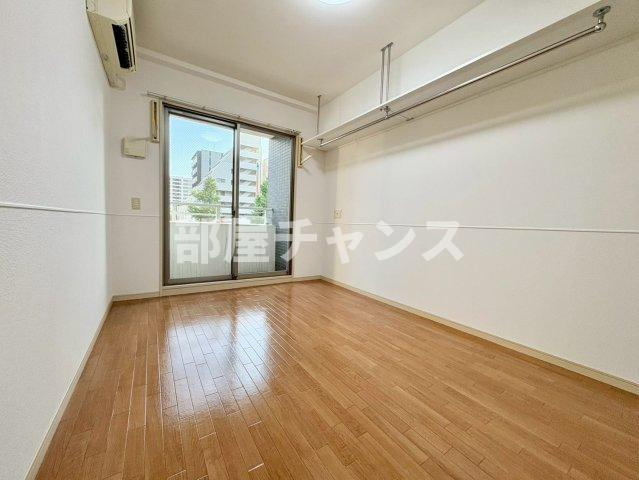 セントレイクセレブ代官町の居間・リビング