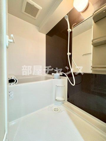 セントレイクセレブ代官町の浴室