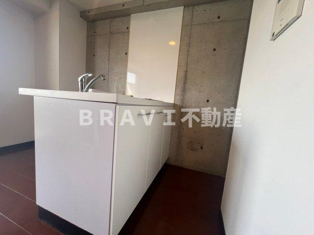 ドリームネオポリス桜ノ宮のキッチン|コンパクトなキッチンで掃除もラクラク