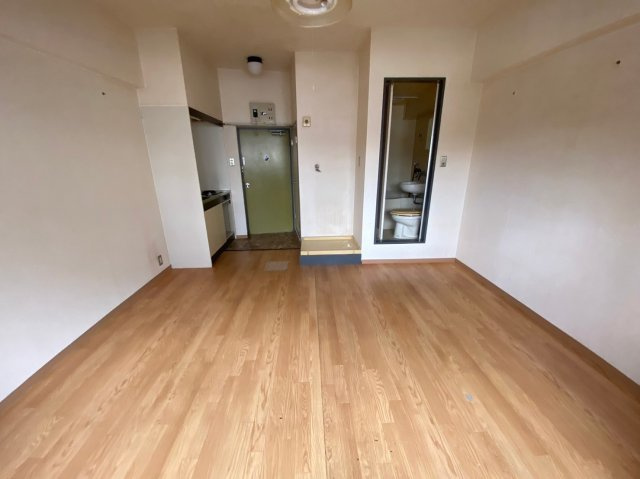 長谷川ビル出来町の居間・リビング|長谷川ビル出来町