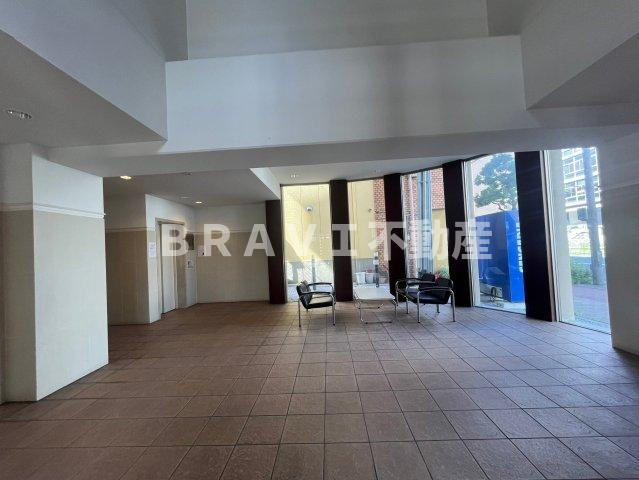 リヴシティ深江橋のロビー|建物の内部です