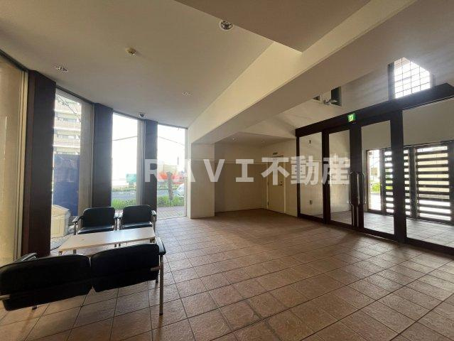 リヴシティ深江橋のロビー|建物の内部です