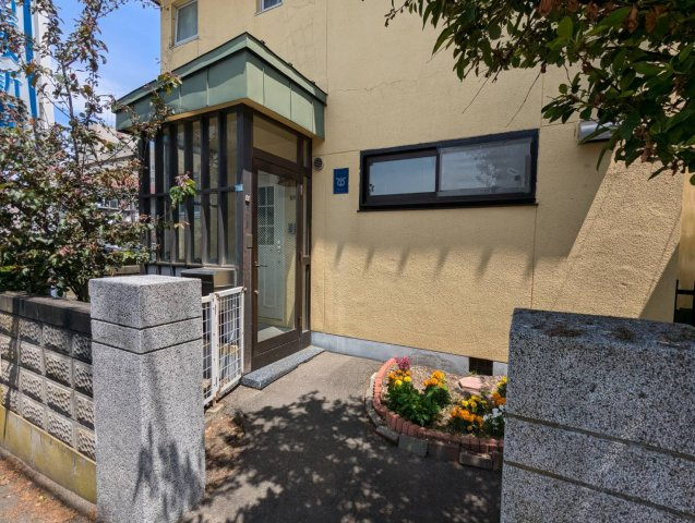  新栄町RC戸建の庭