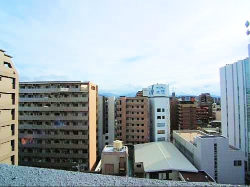 広々 