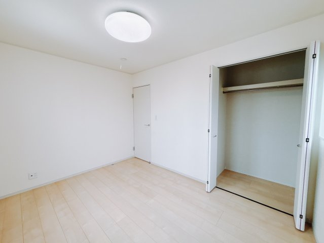 【中古戸建】前橋市天川大島町の洋室|■2階洋室