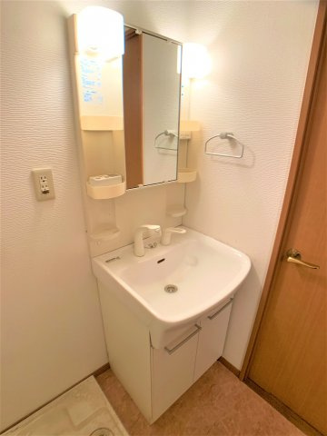 ノビリティマルユウの洗面所