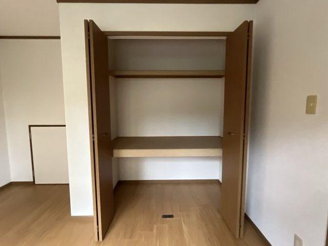 エメラルド雅の収納