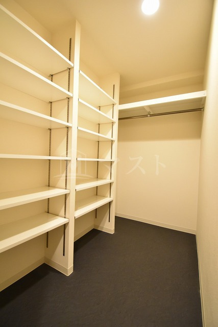 プレサンス堺筋本町駅前のその他